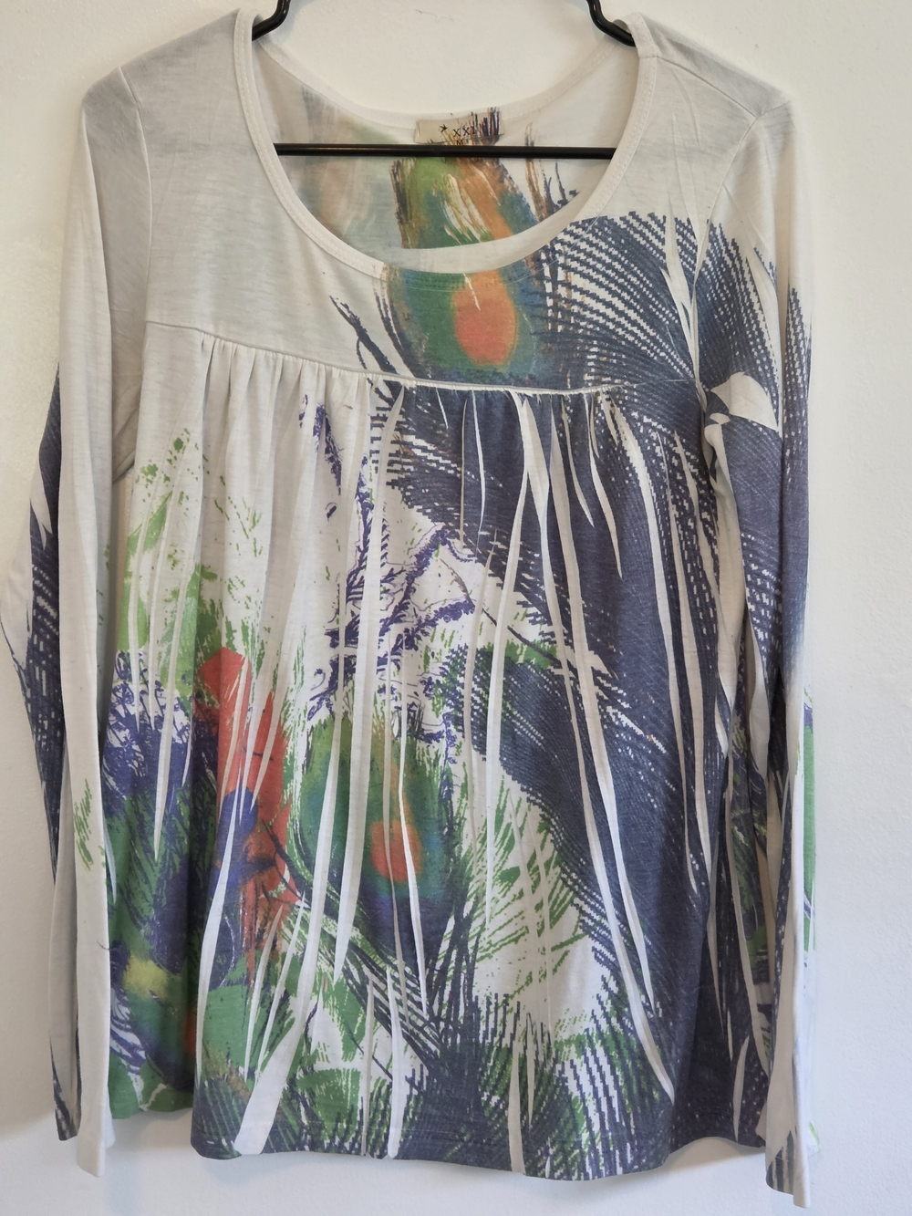 Forever 21 White Long Sleeve Scoop Neck Top with Multicolor Botanical Print